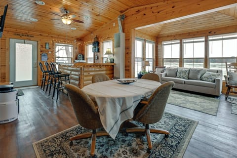 Montello Vacation Rental | 2BR | 1BA | 800 Sq Ft | Step-Free Access