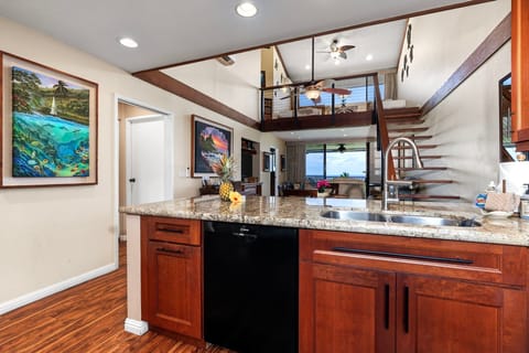 Kitchen Island Perfect for Entertaining