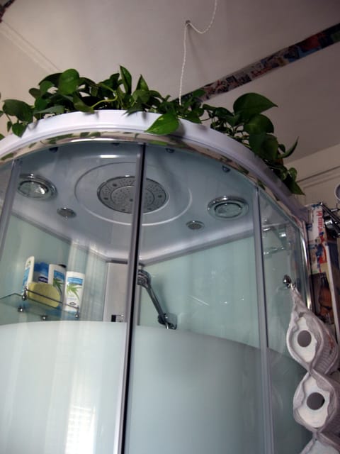 Artist's Room (with a view) Apartment in Genoa