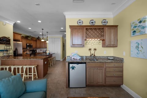 Wet bar in living area