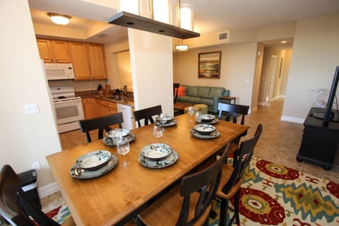 Dining Area for Six (6)