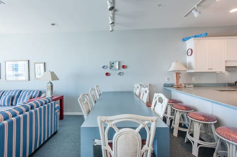 Eat-in bar provides additional seating