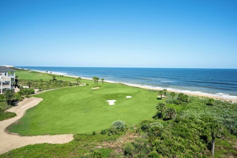 Welcome to top floor penthouse corner Cinnamon Beach condo 461 !!