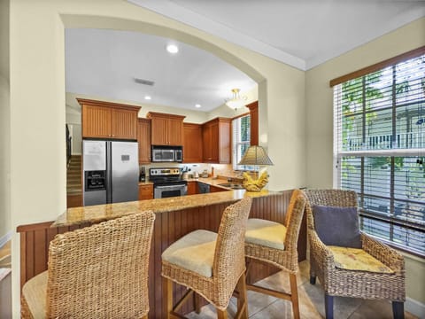 Avenida De Cortez Breakfast Bar