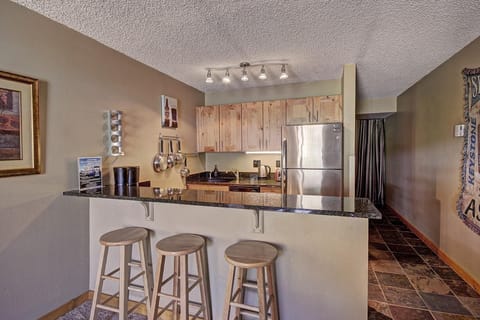 Breakfast bar seating