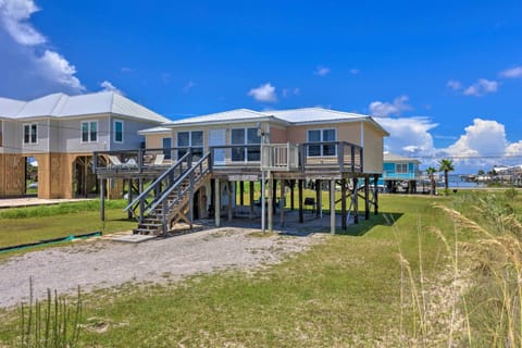 Dauphin Island Vacation Rental | 3BR | 2BA | 1,200 Sq Ft | 1 Story w/ Stairs
