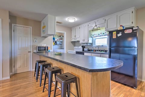 Kitchen | Fully Equipped