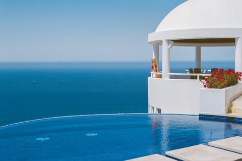 Infinity with gorgeous ocean view