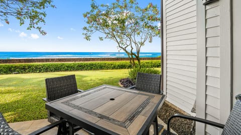 Poipu Kapili Resort #55 - Oceanfront Dining Lanai