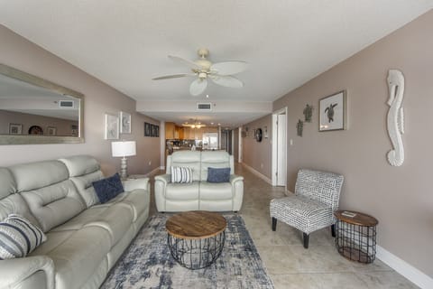 Las Brisas 205 Living Room