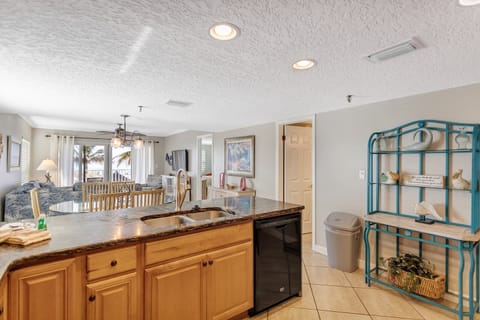 Beach Place 106 Kitchen