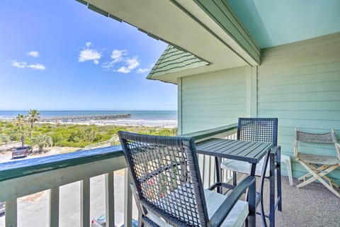 Isle of Palms Vacation Rental | 1BR | 1BA | Stairs Required | 495 Sq Ft