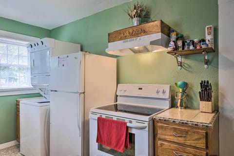 Kitchen  | Washer/Dryer