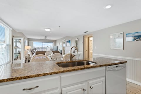 Beach Place 304 Kitchen