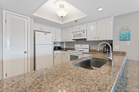 Beach Place 304 Kitchen
