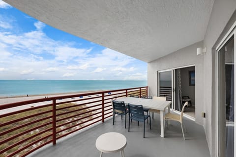 Crimson 301 Balcony