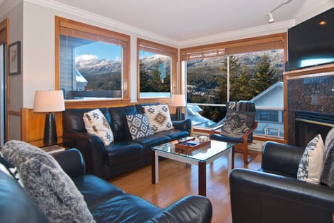 Super comfortable living room, Sofa, love seat and 2 chairs