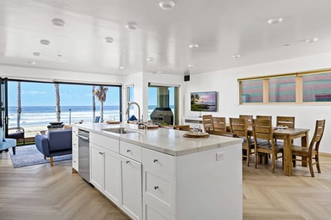 702-Strand-Unit1-Residential-Photography-SandKasl-Imaging-San-Diego-Residential-Hospitality-Photography-1