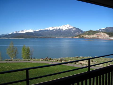 Top of the World Lake and Mountain Views - Top of the World Lake and Mountain Views