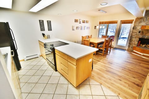 Fully Equipped Kitchen - Fully Equipped Kitchen