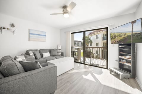 Welcome to Ocean Village Club J24!