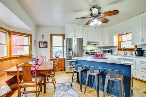Kitchen | Dining Area | Toaster | Spices