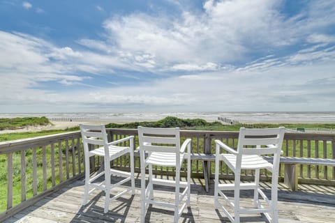 Galveston Vacation Rental | 3BR | 2BA | 1,326 Sq Ft | Stairs Required