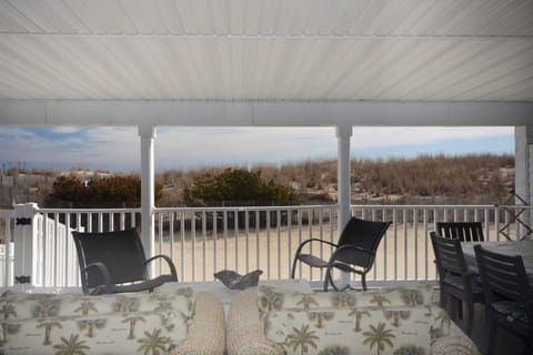 VIEW-OF-BALCONY-FROM-LIVING-ROOM