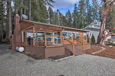 Poulsbo Vacation Rental | 2BR | 2BA | 1,075 Sq Ft | Step-Free Access