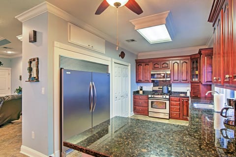 Kitchen | Dishware & Flatware