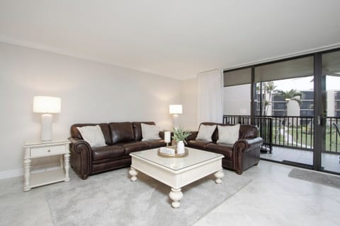 Formal living area