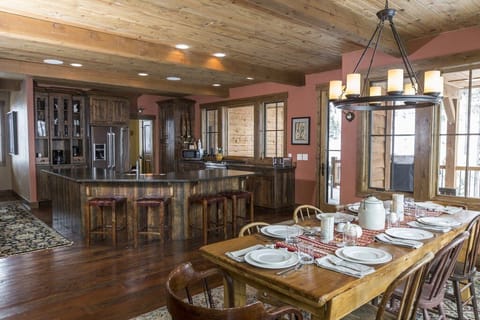 Spacious kitchen and dining room area.