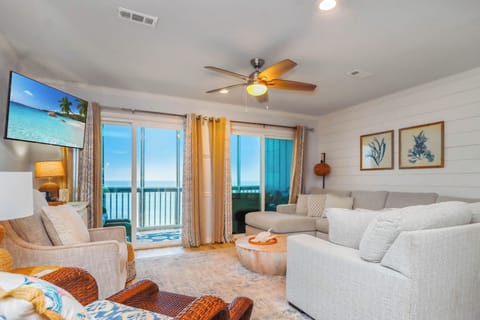 Welcome to Their Inheritance! Beachfront Living Room with TV