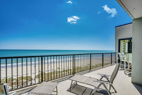 Welcome to Carolina Dunes Penthouse 703!