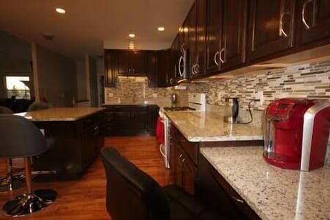 12bb61e8 6fdc 4012 a8c6 1c0385c1565d