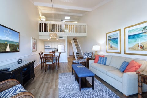 Living & Dining Area