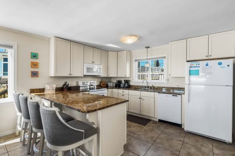 Breakfast bar seats 4