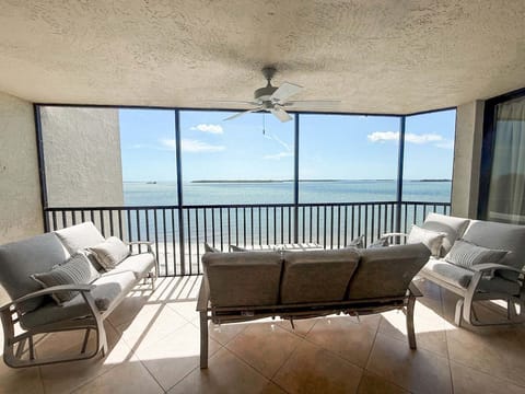 Lanai and view!