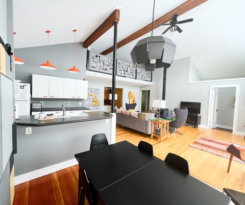 Kitchen, living and dining room. - Kitchen, living and dining room.