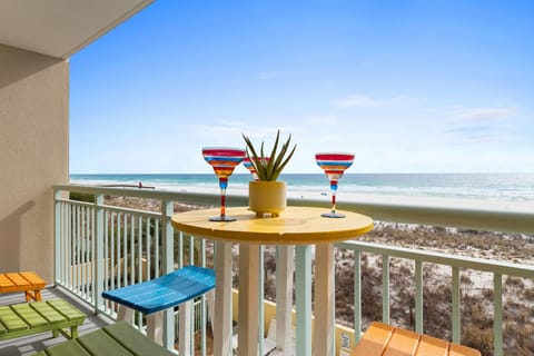 Balcony View - Relax and enjoy the views.