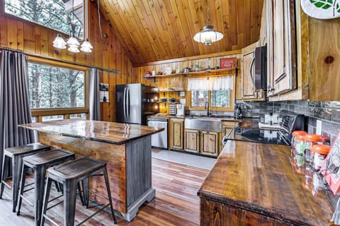 Kitchen | Fully Equipped | Recently Updated