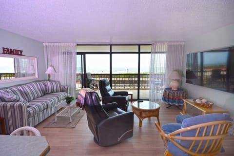 LIVING-AREA