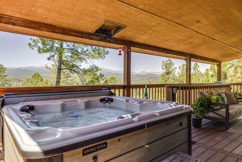Ruidoso Vacation Rental | 4BR | 3BA | 1,900 Sq Ft | Stairs Required