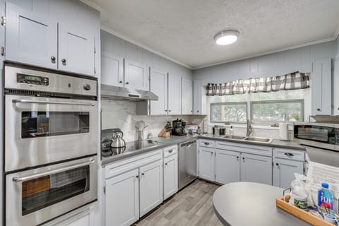 Kitchen | Main Level | Dishwasher | Keurig Coffee Maker | Cooking Basics