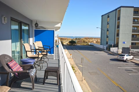 Royal Sands 202 Balcony Ocean Block