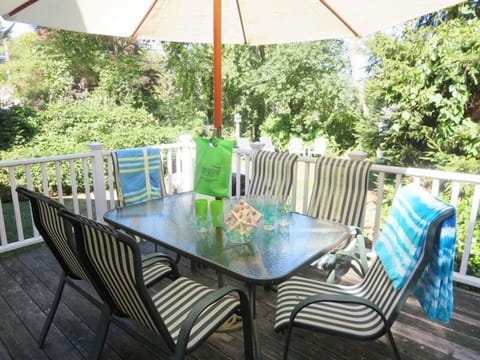 Outdoor living with umbrella for shade and gas grill for easy barbecuing! - 14 Capri Lane -Chatham Cape Cod- New England Vacation Rentals