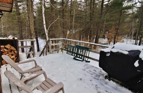 Private Deck | Gas Grill