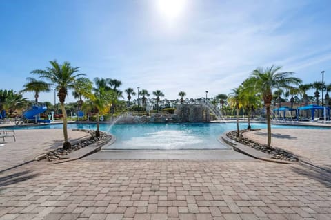 Zero Entry Resort Pool with Hot Tub Grotto