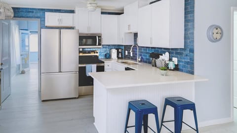 Counter Seating Option