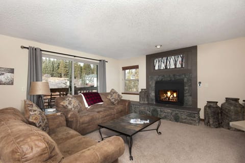 Lovely views over the Four O'Clock Ski-Run & Trails - Slider to Balcony to take it all in!